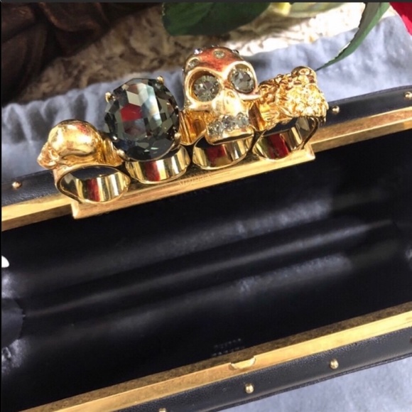 ALEXANDER MCQUEEN Skull Clutch♡ - Picture 5 of 9